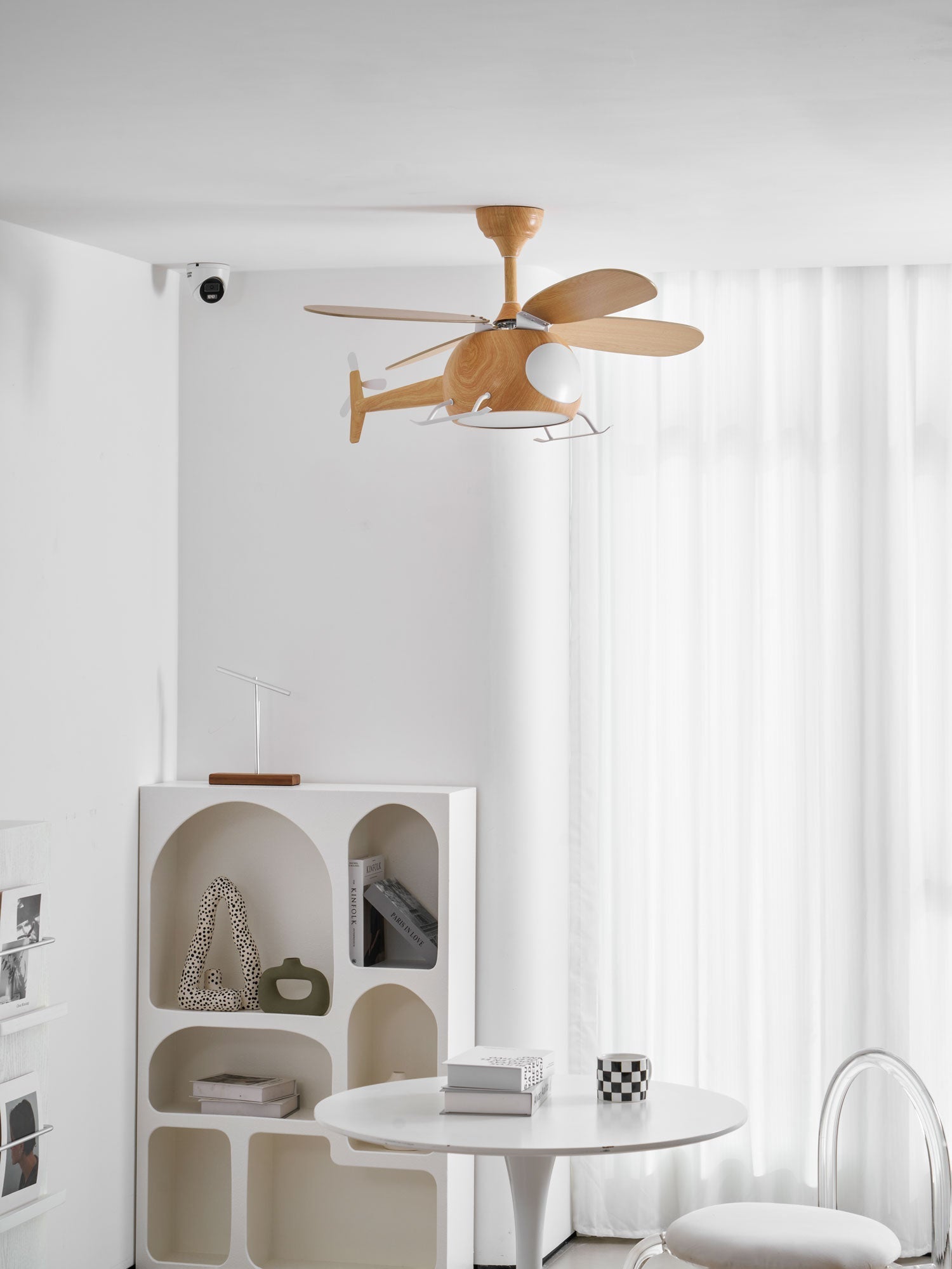 Ventilador de techo Jaraiso con forma de helicóptero