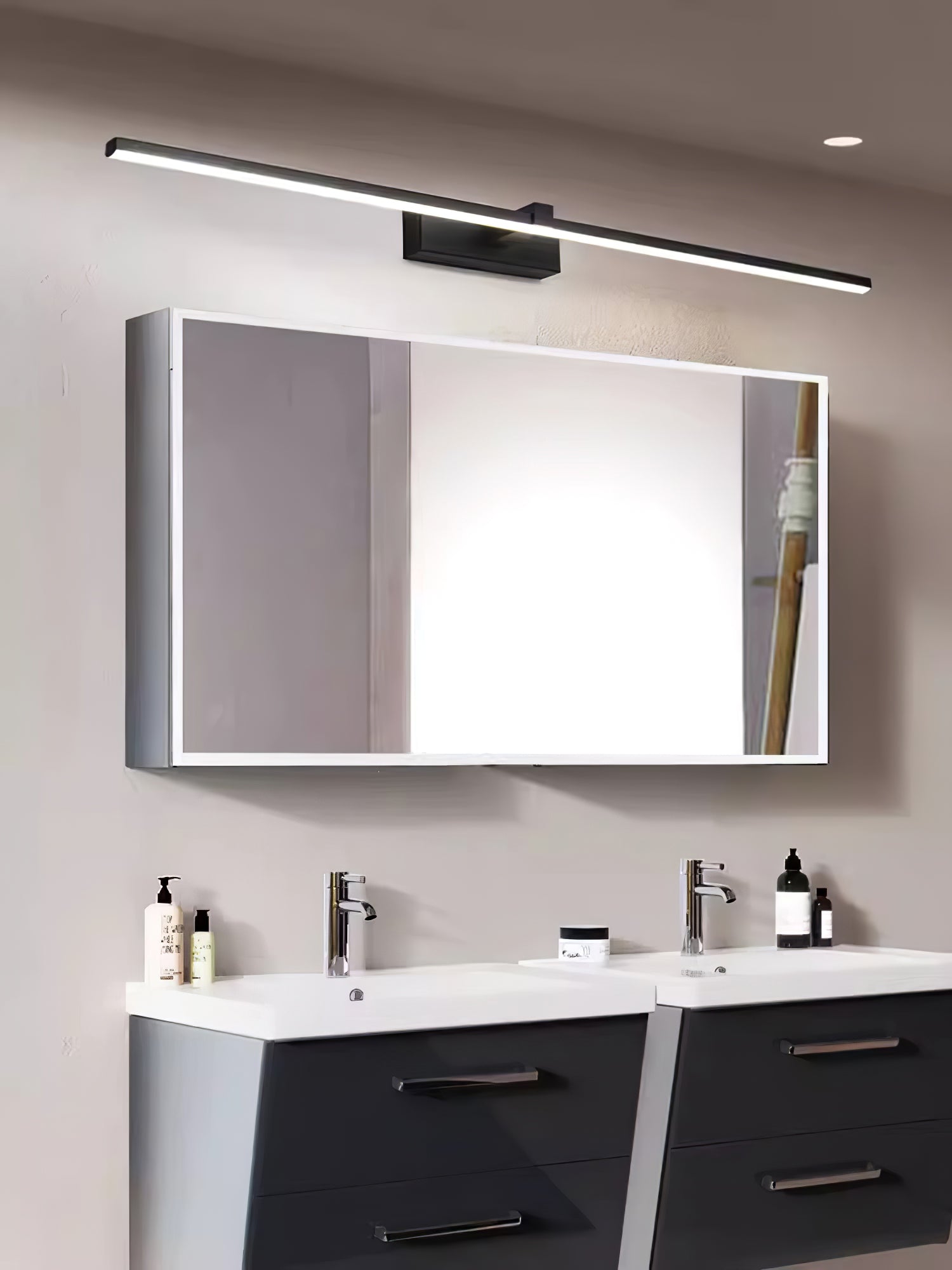 Aplique de pared lineal Ondaava