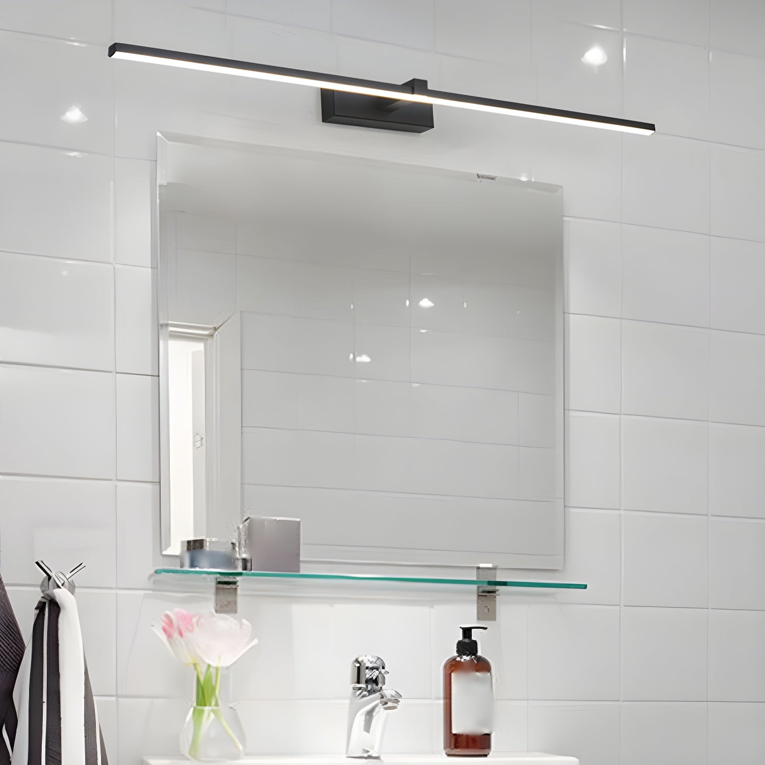 Aplique de pared lineal Ondaava