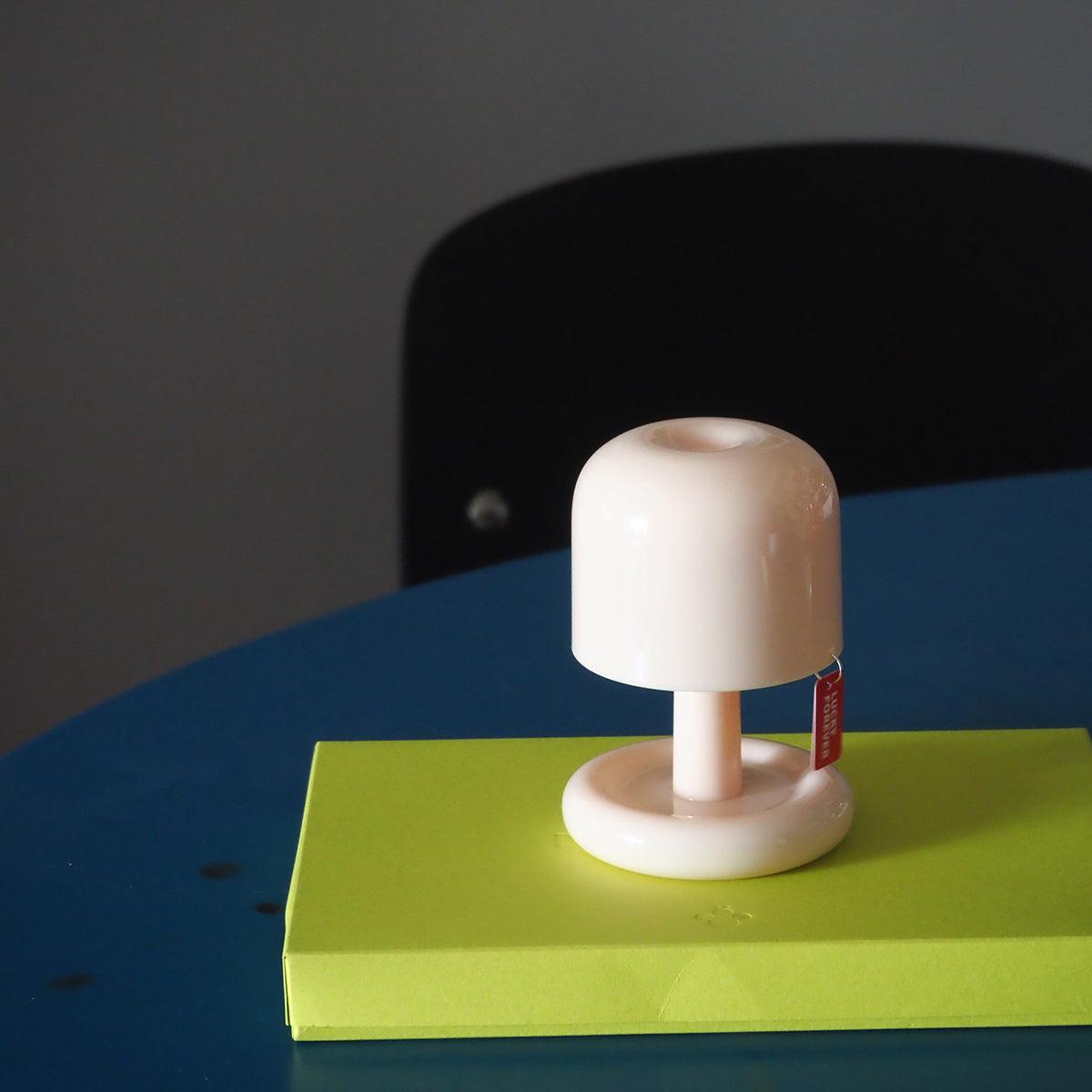 Lámpara de mesa tipo seta Fevelia