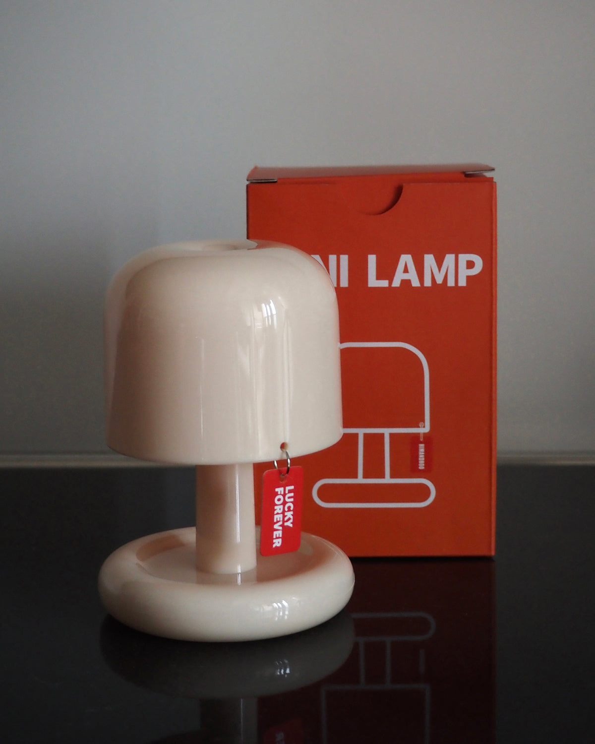 Lámpara de mesa tipo seta Fevelia