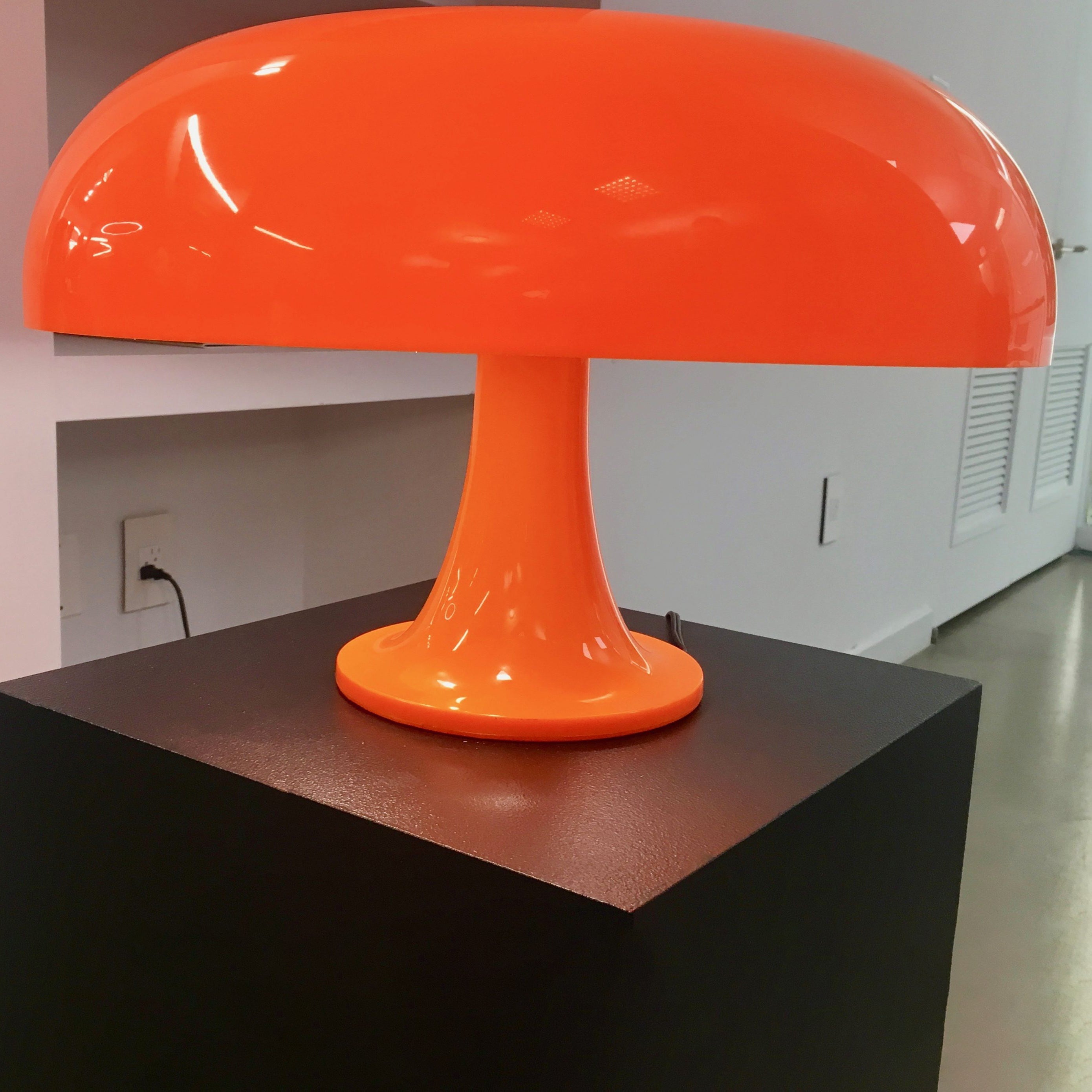 Lámpara de mesa tipo seta Naraila