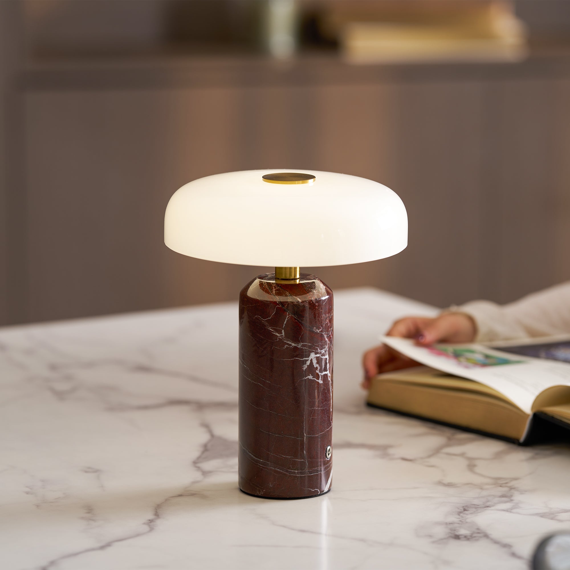 Lámpara de mesa Auraento