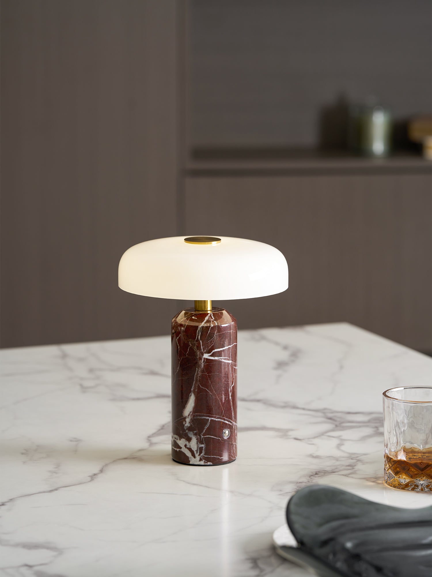 Lámpara de mesa Auraento