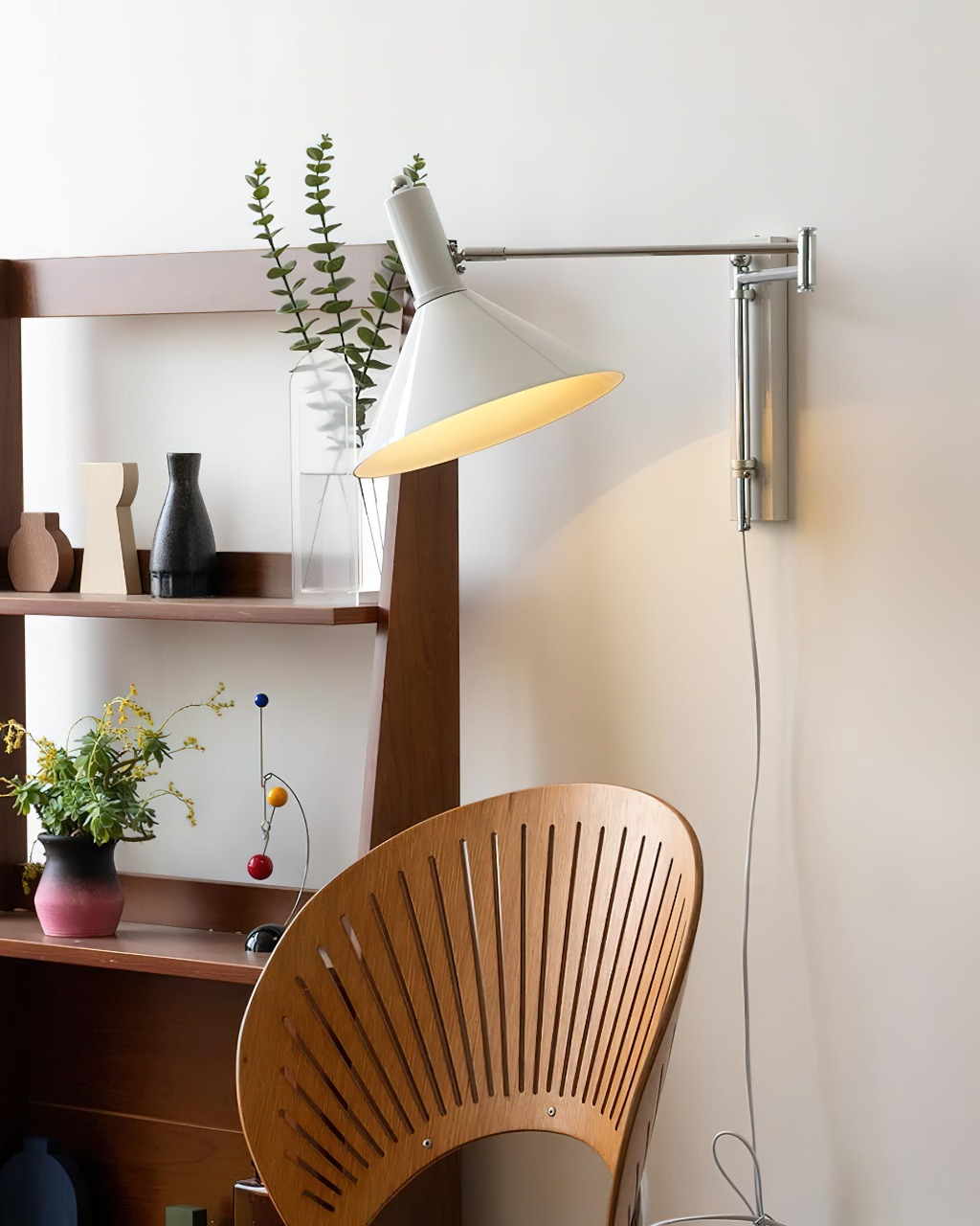 Aplique de pared orientable Giraavo