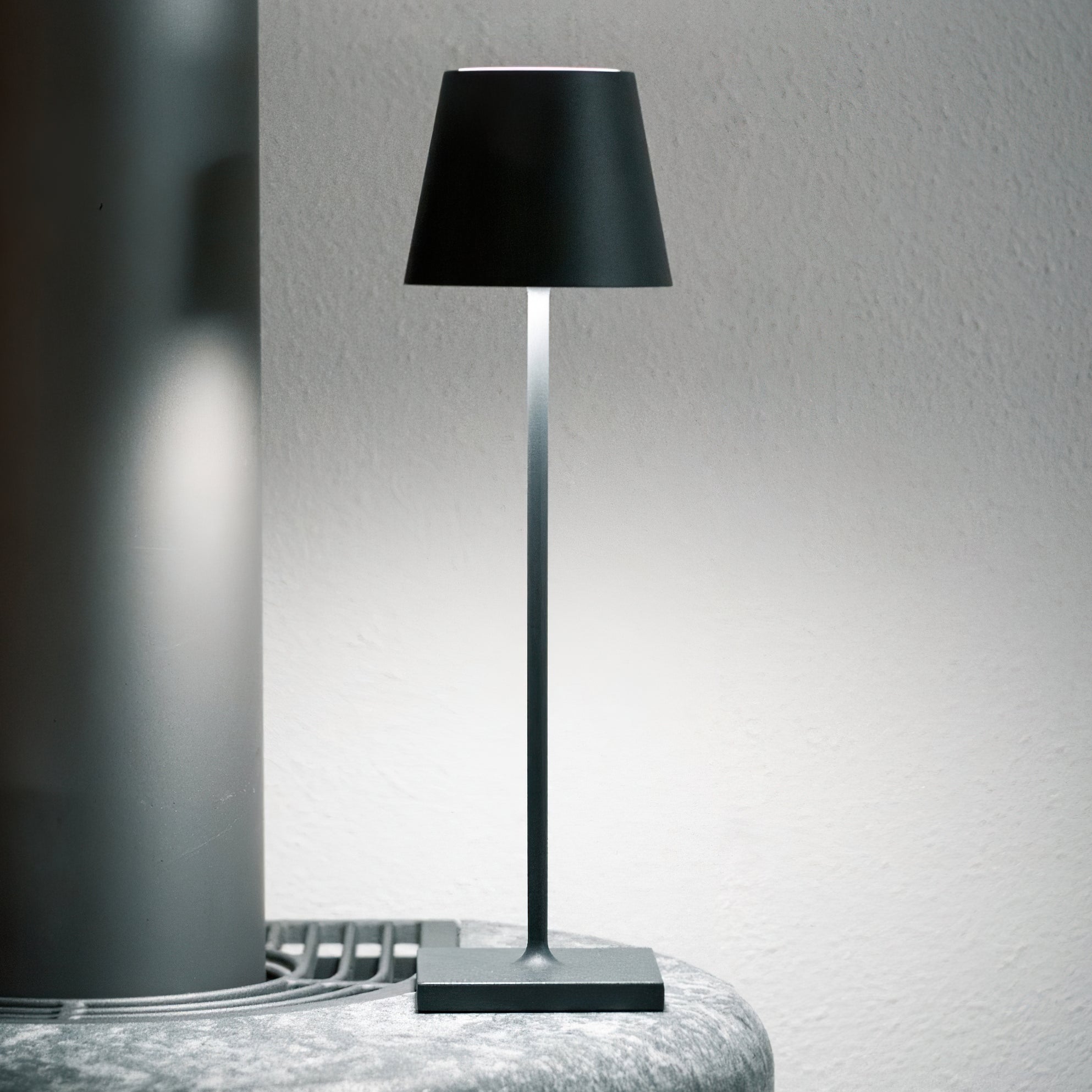Lámpara de mesa Linebel