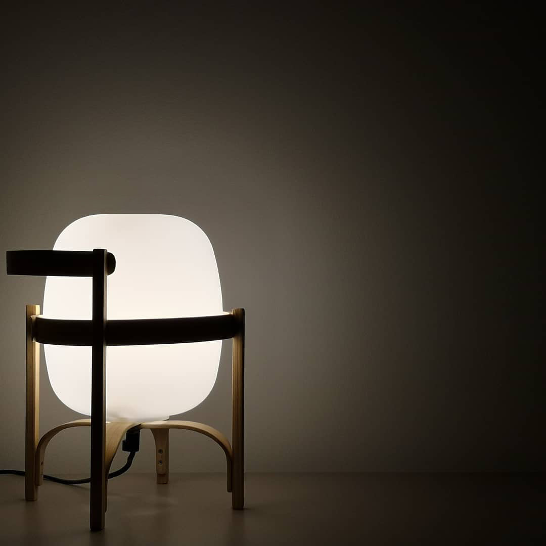 Lámpara de mesa Ondaelo