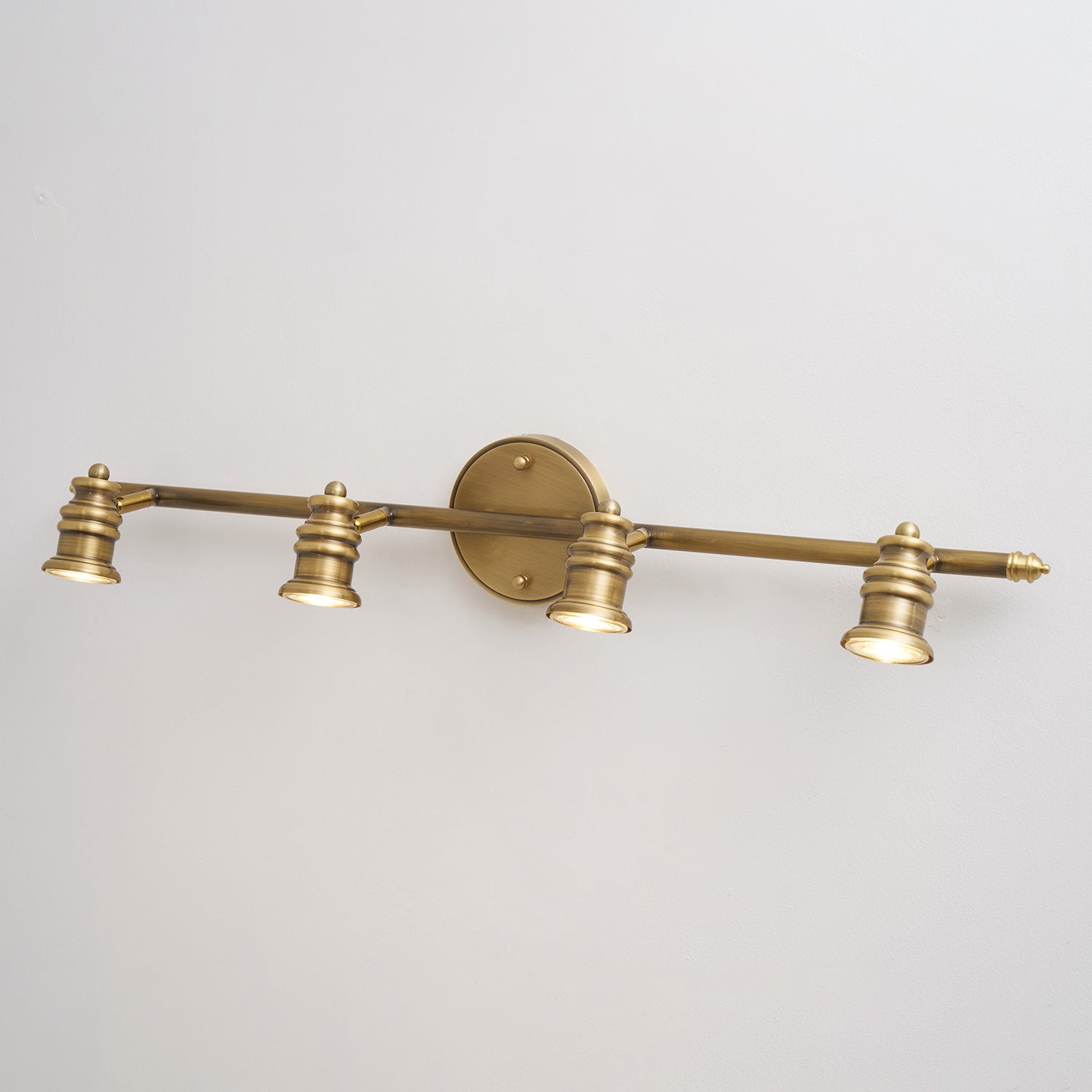 Aplique de pared lineal Moraento