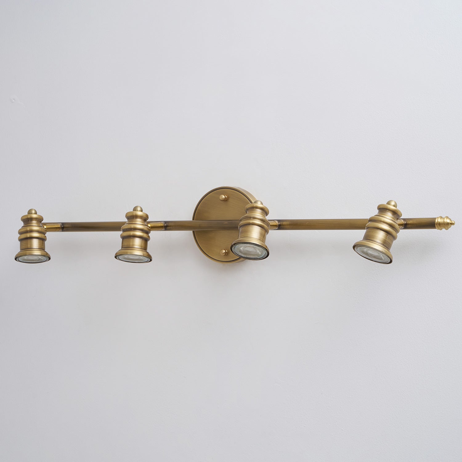 Aplique de pared lineal Moraento