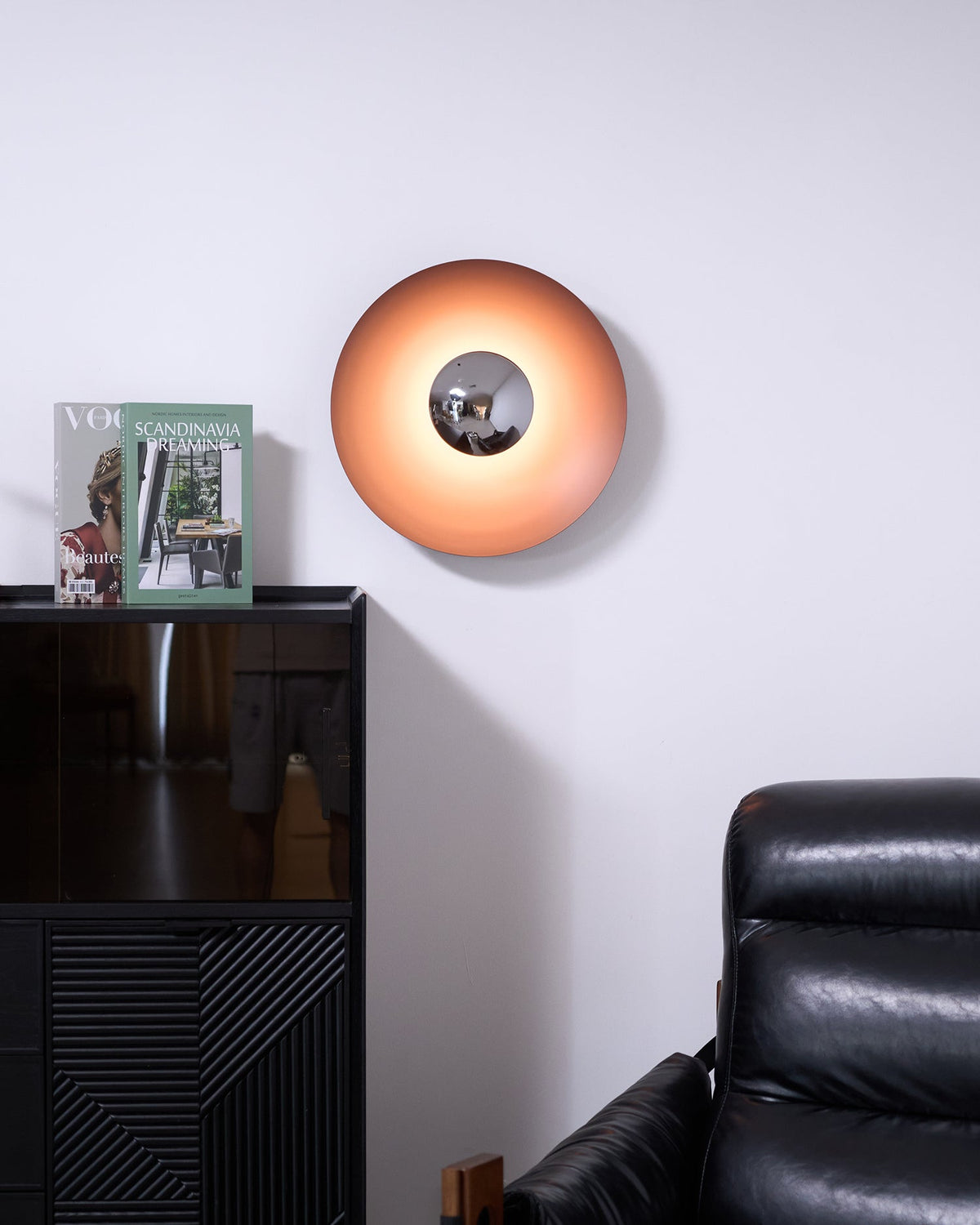 Simplicity Glow Plug - in Wall Light - Vakkerlight