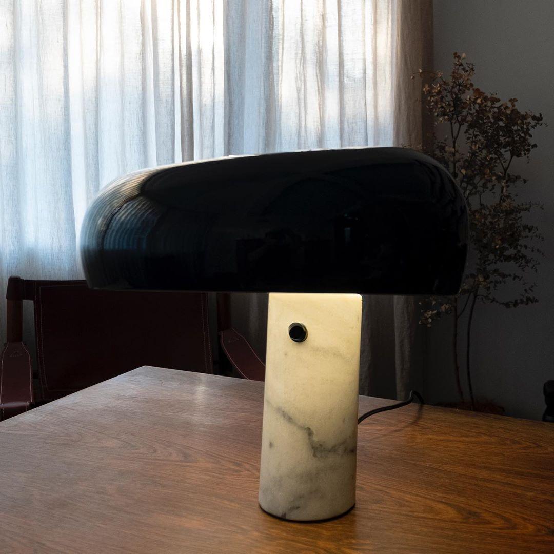Lámpara de mesa Meva