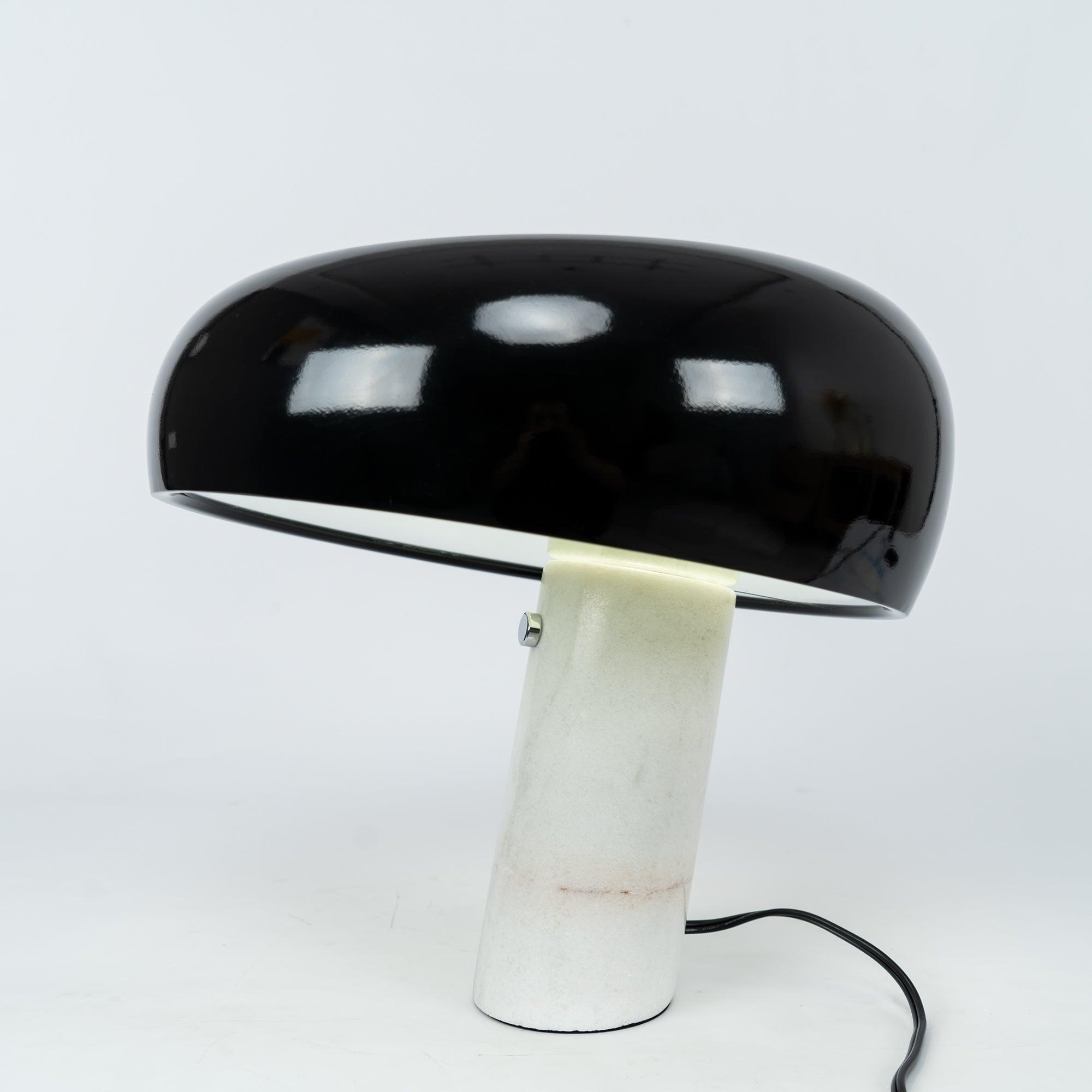 Lámpara de mesa Meva