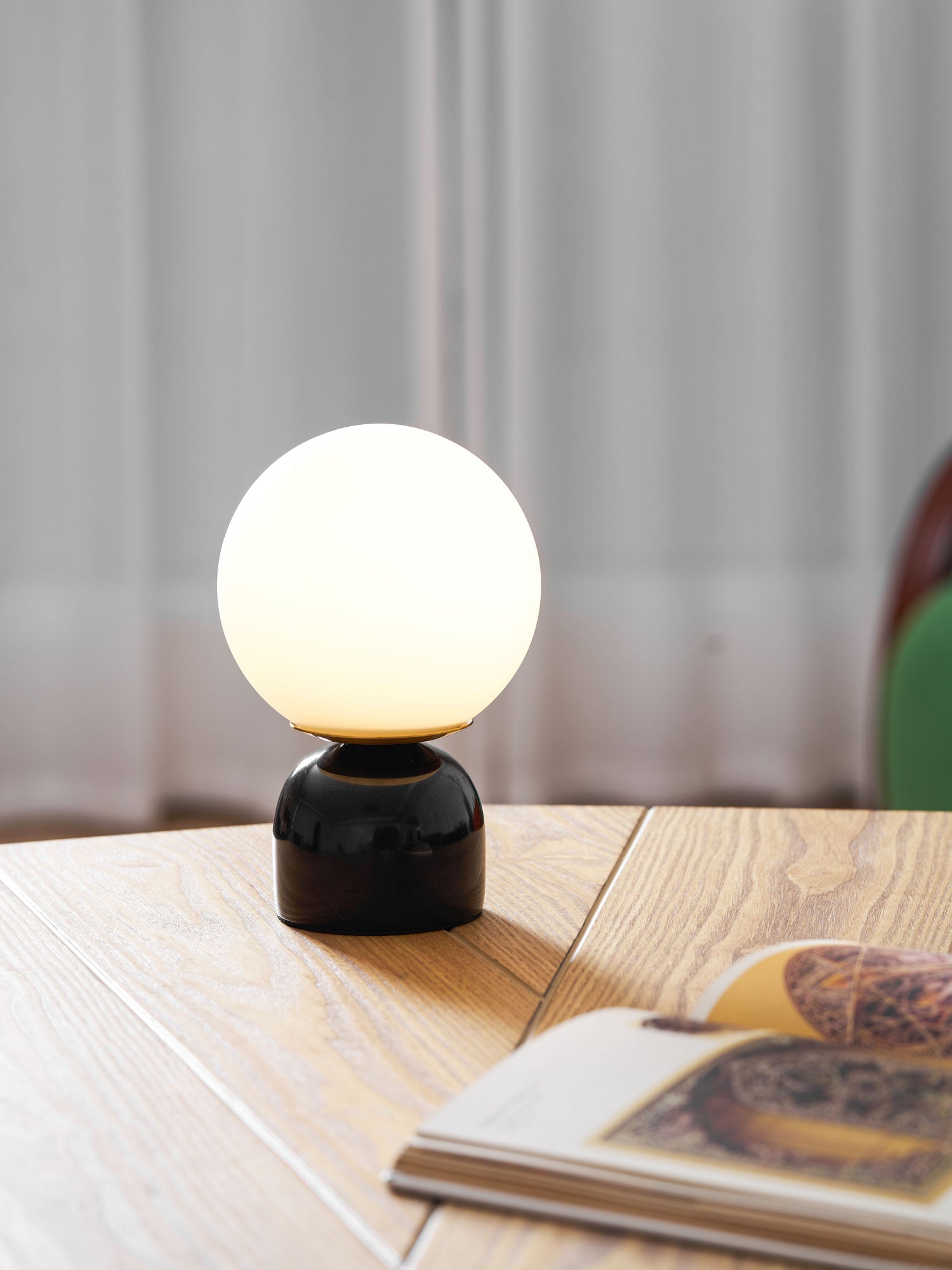 Lámpara de mesa globo Ondaeza