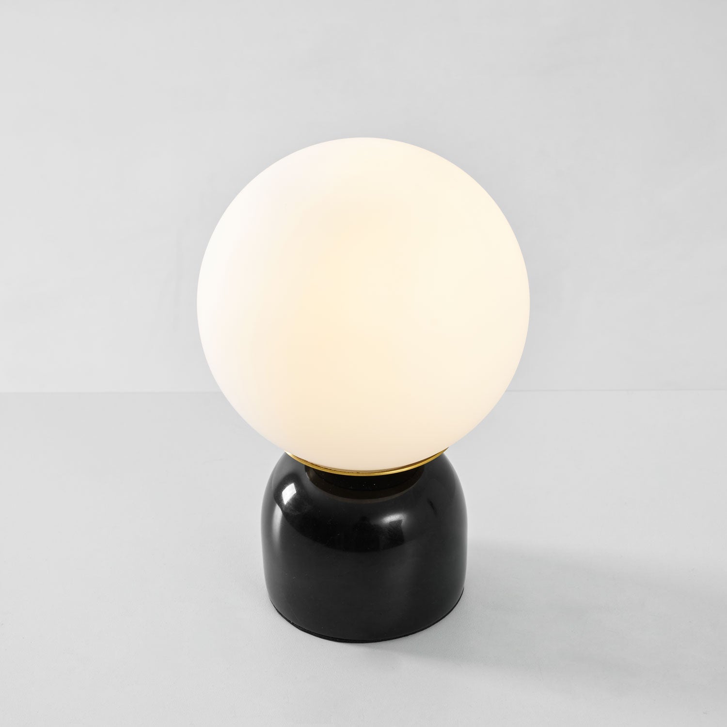 Lámpara de mesa globo Ondaeza