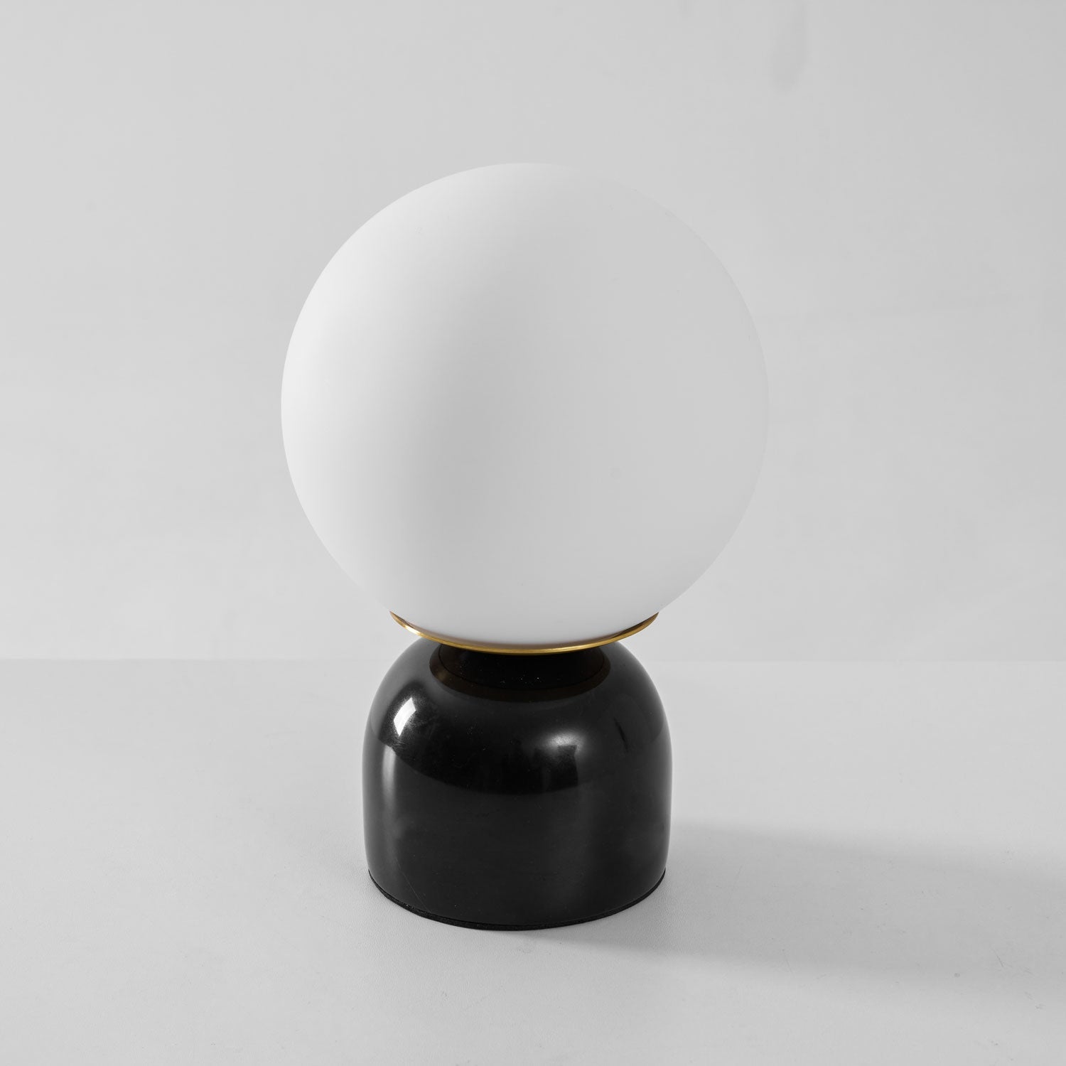Lámpara de mesa globo Ondaeza