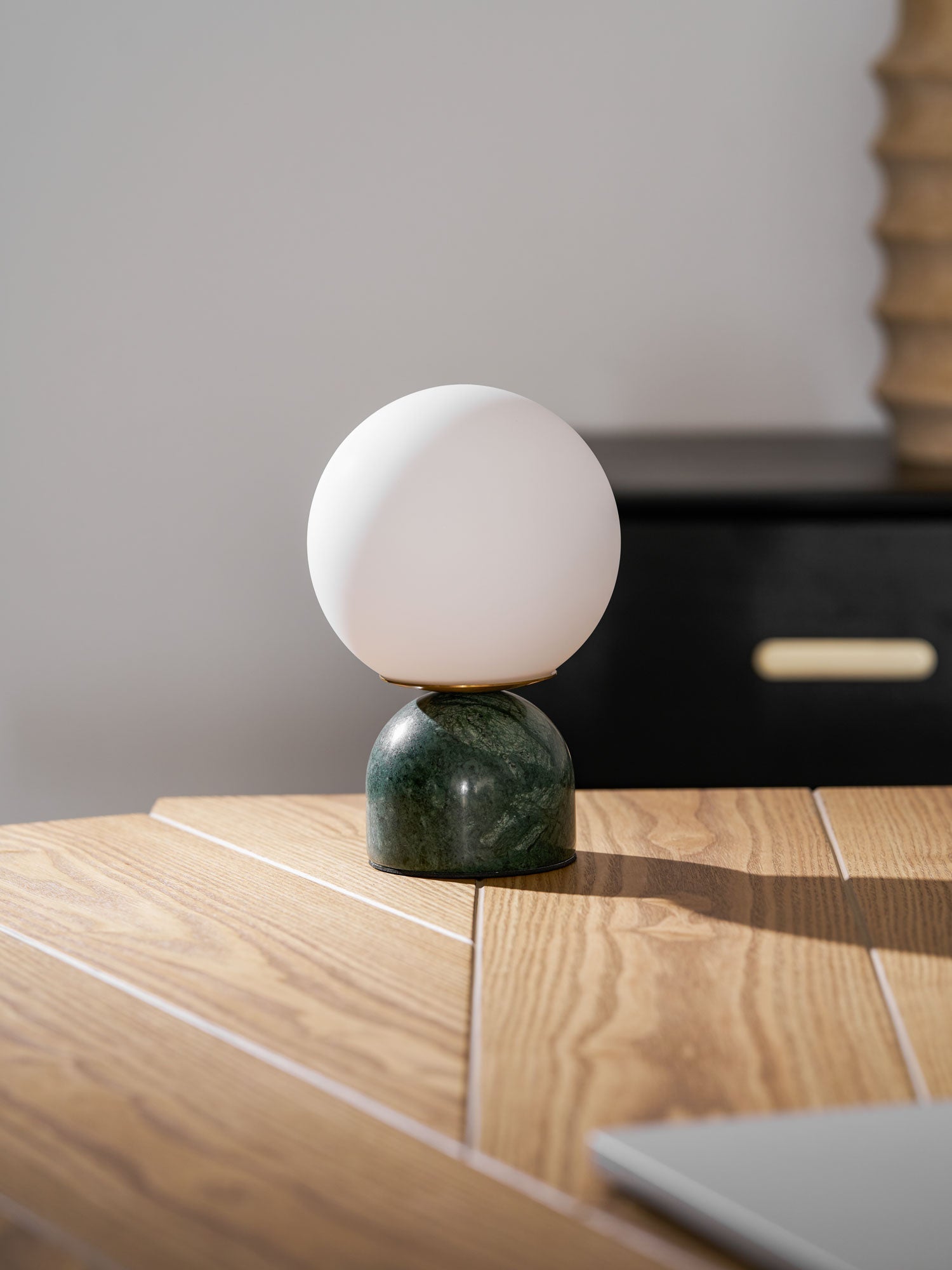 Lámpara de mesa globo Ondaeza