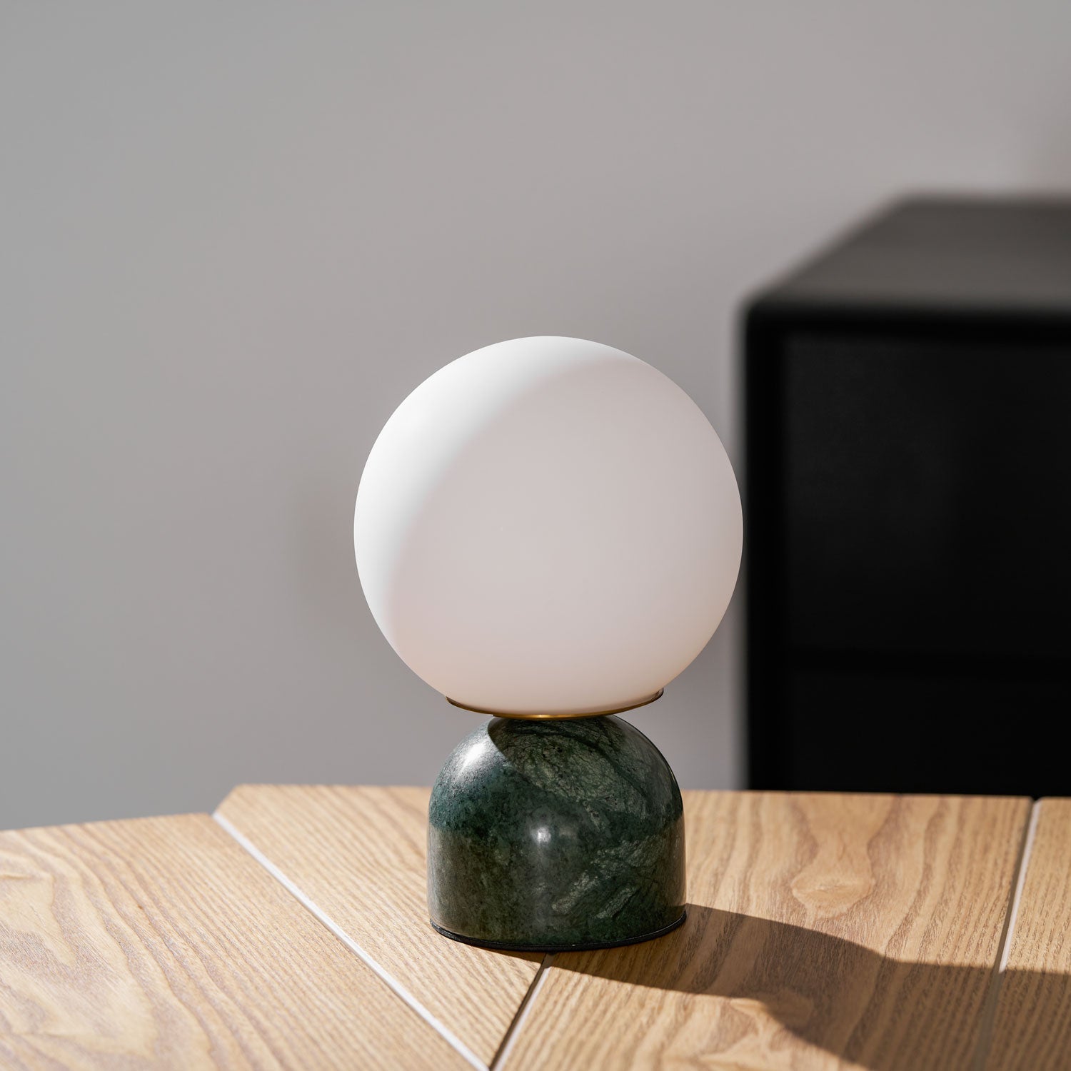 Lámpara de mesa globo Ondaeza