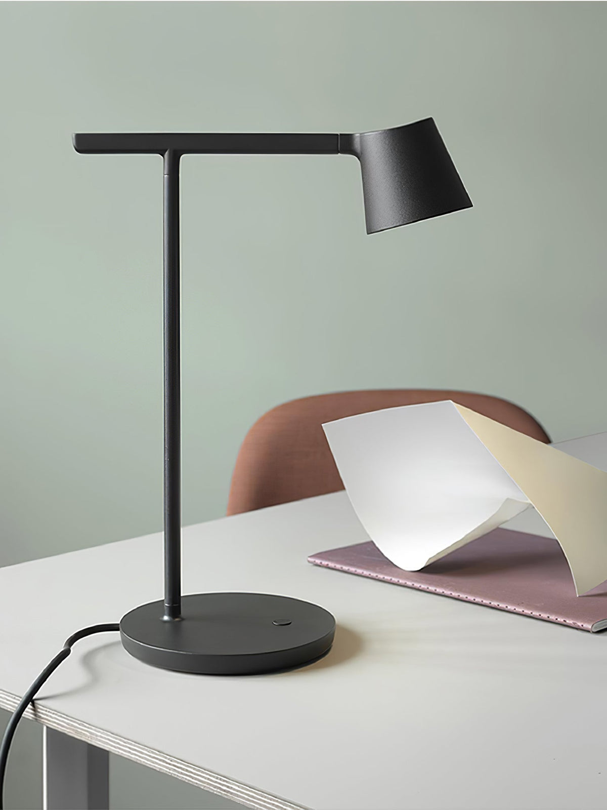 Lámpara de mesa minimalista Mielelo