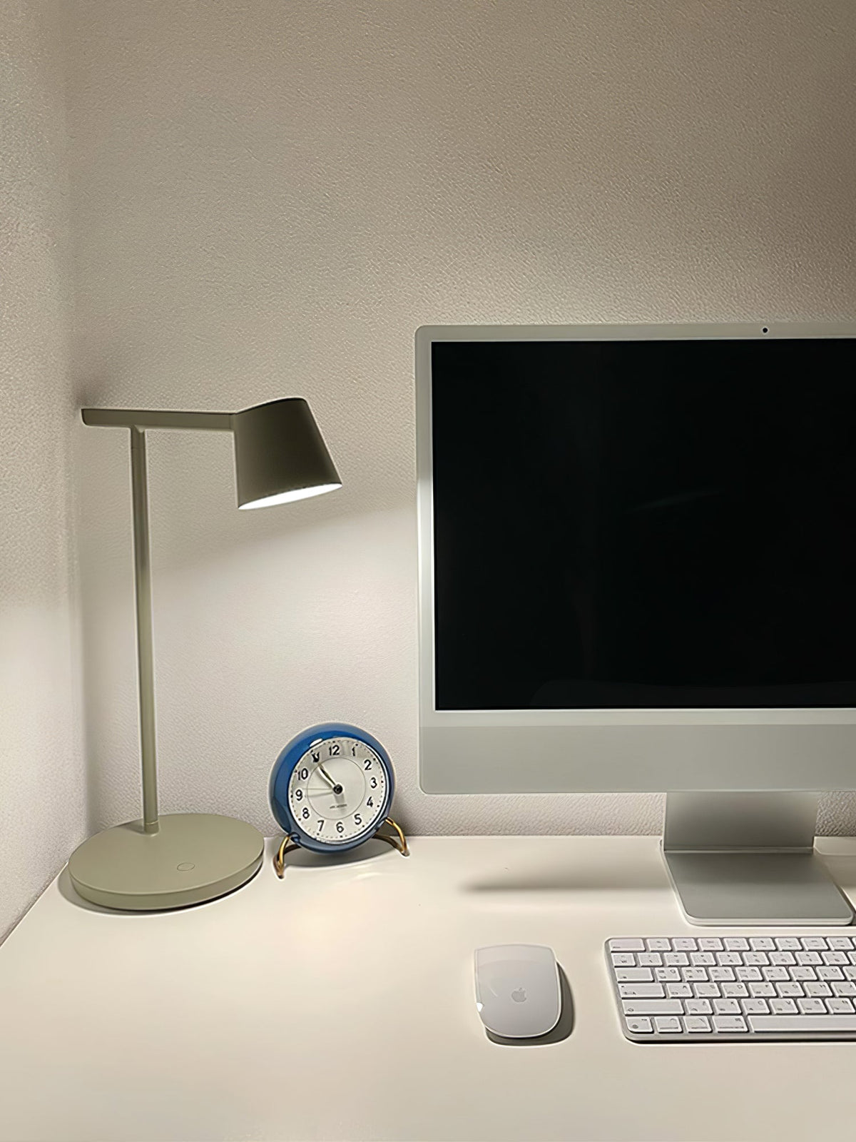 Lámpara de mesa minimalista Mielelo