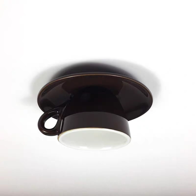 Lámpara de techo Arto con forma de taza de té